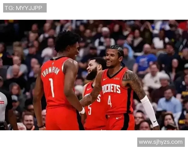 火箭队与尼克斯季前赛精彩对决展现新赛季球队实力与战术布局