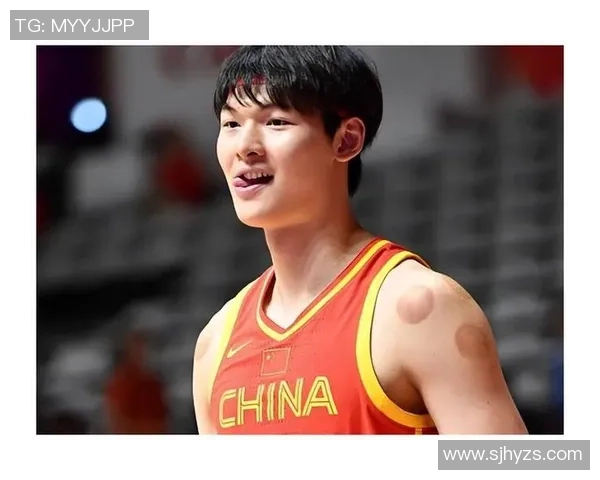 王哲林在对阵北京的比赛中展现出色表现引发球迷热议 王哲林在对阵北京的比赛中展现出色表现引发球迷热议